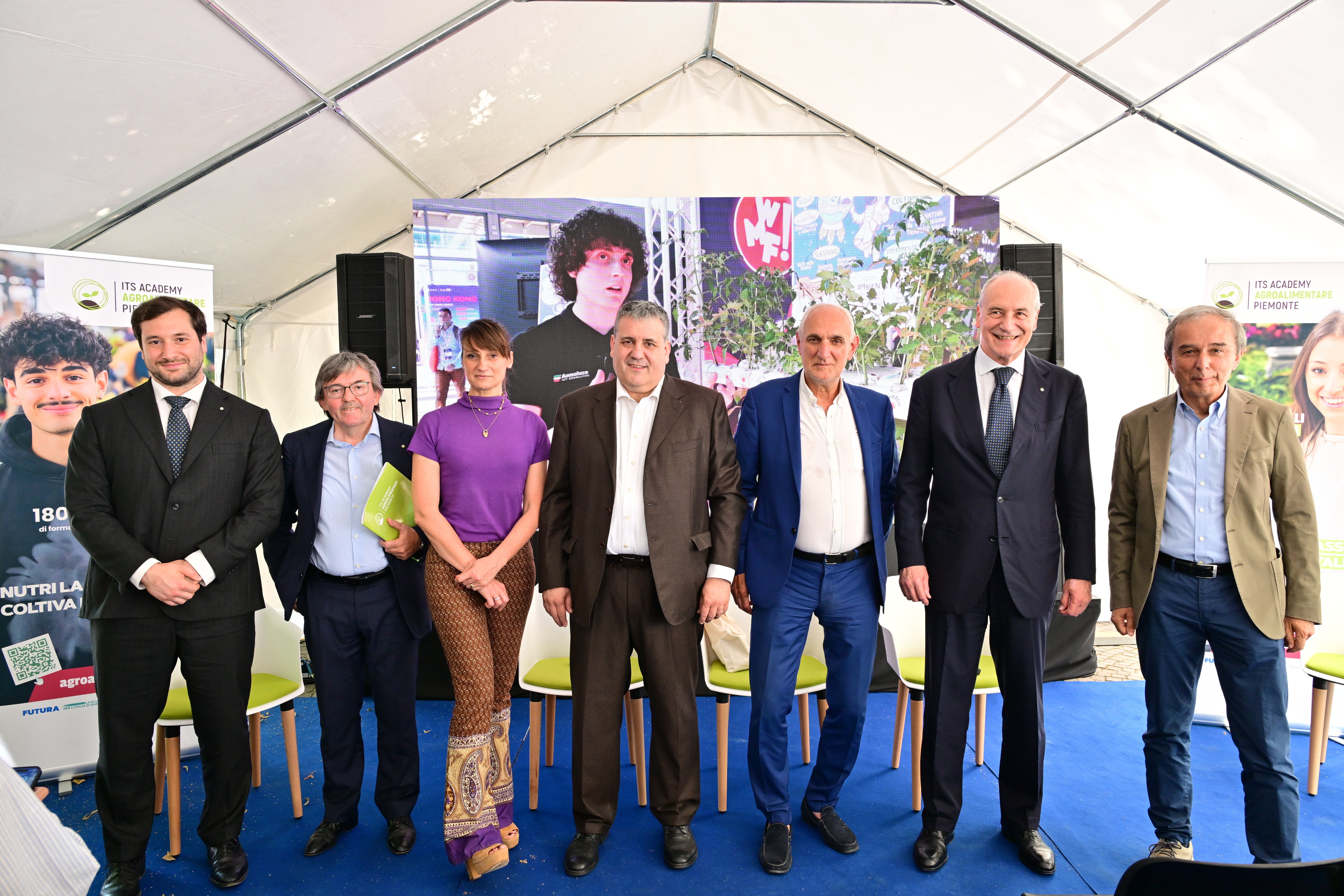 elah-dufour-novi-gallery-0